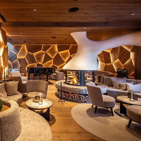 Savoy Dolomites Luxury & Hotel Selva di Val Gardena