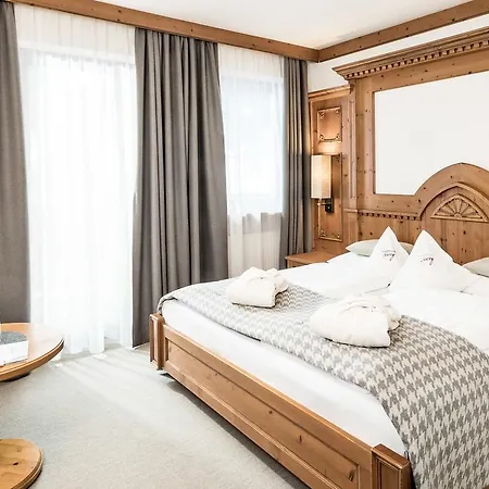 Savoy Dolomites Luxury & Hotel 4*