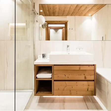 Savoy Dolomites Luxury & Hotel 4*
