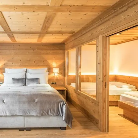 Hotel Savoy Dolomites Luxury & Selva di Val Gardena