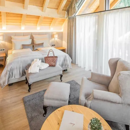 Savoy Dolomites Luxury & 4* Selva di Val Gardena