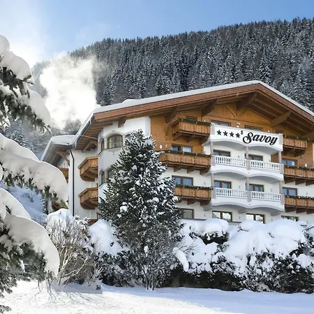 Savoy Dolomites Luxury & فندق