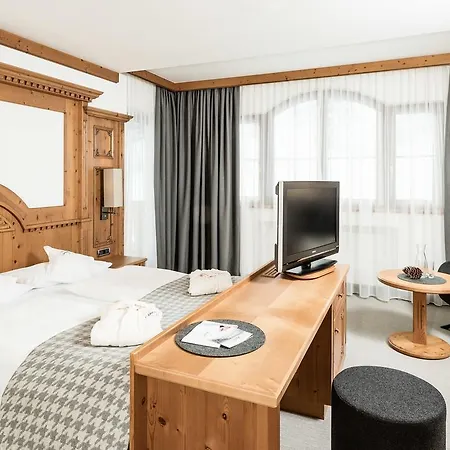 Savoy Dolomites Luxury & Hotel 4*